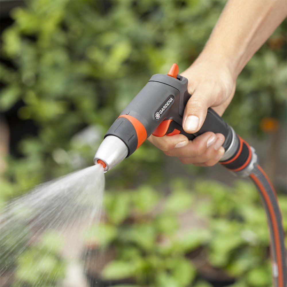 Gardena premium cleaning nozzle gun for cleaning and spraying