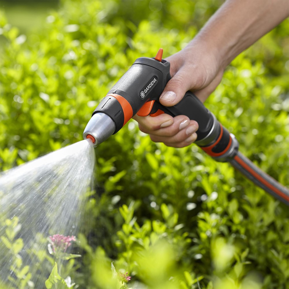 Gardena premium cleaning nozzle gun for cleaning and spraying