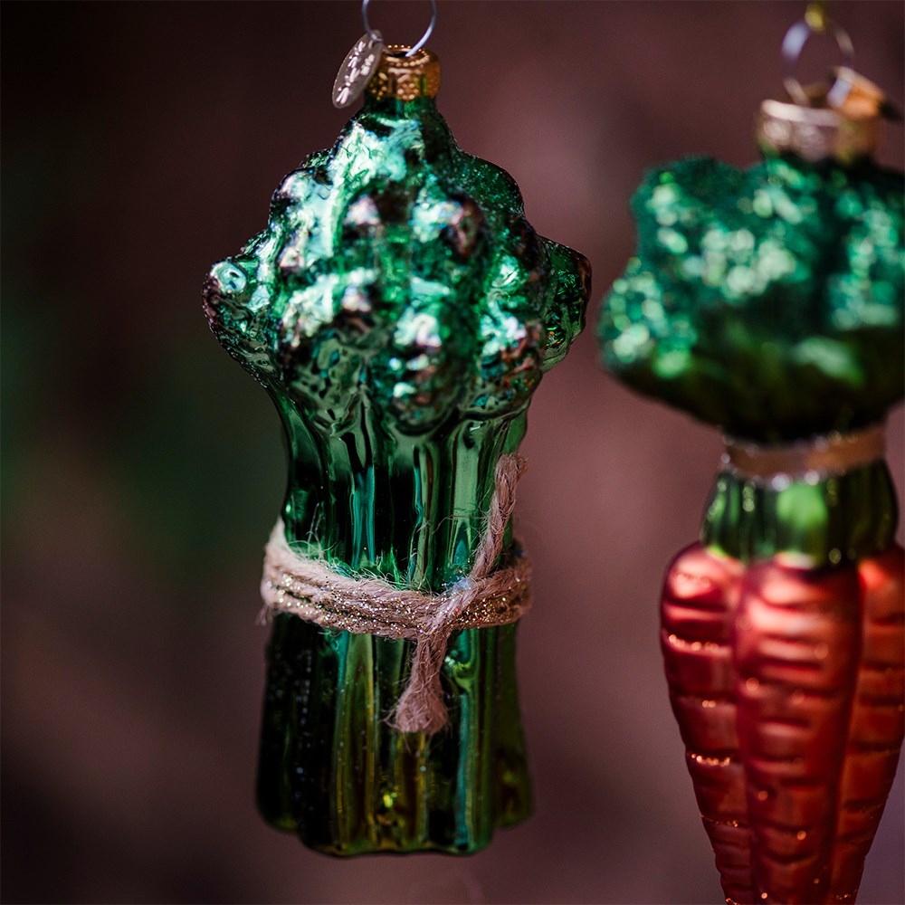 Glass vegetable decorations