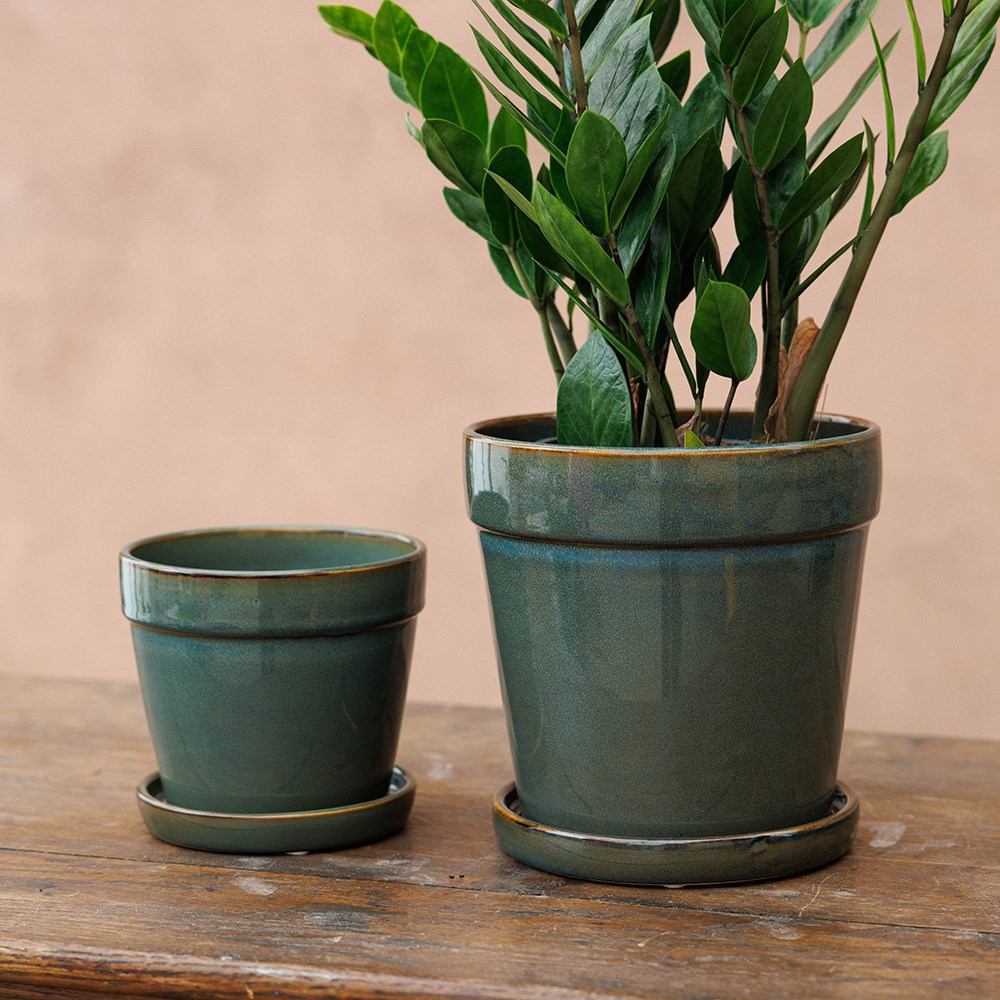 Reactive glaze plant pot with saucer - green 