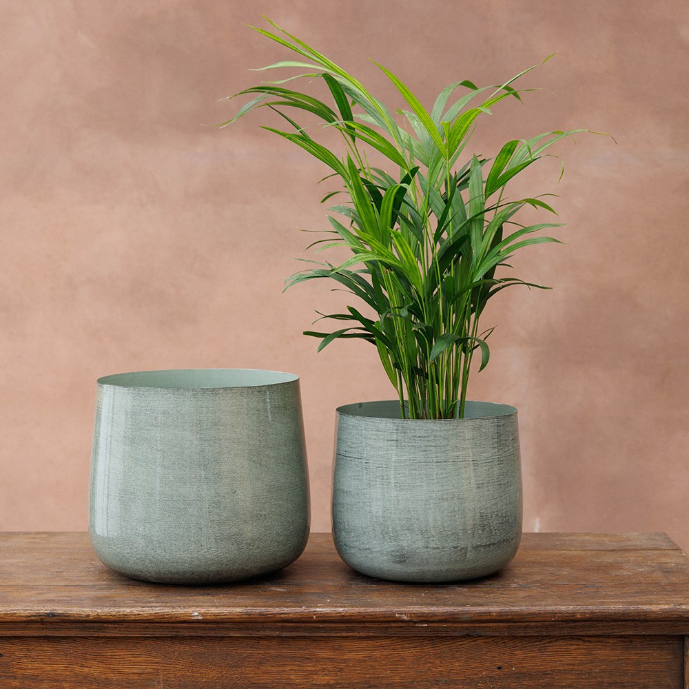 Large metal plant pot - light grey 