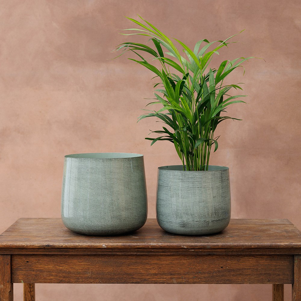 Large metal plant pot - light grey 