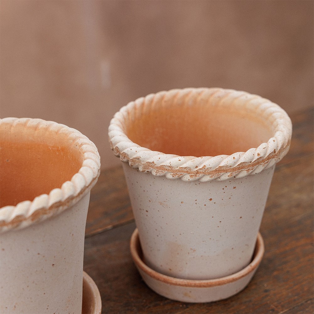 Bergs woven edge plant pot & saucer - terracotta