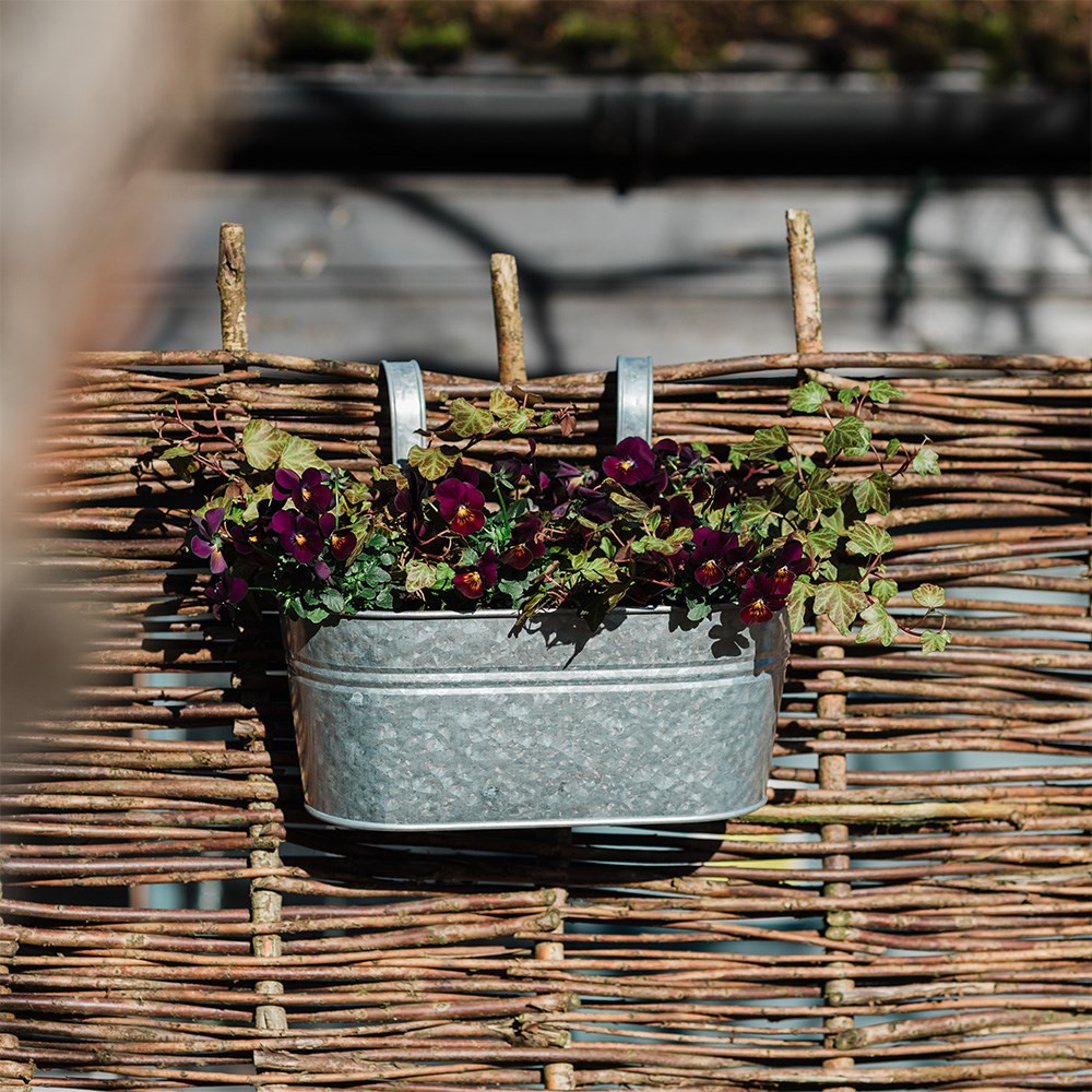Hanging metal planter - galvanised