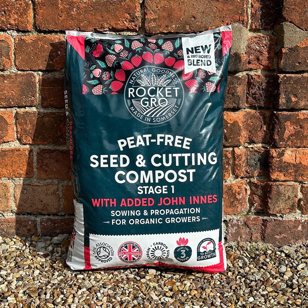 RocketGro seed and cutting compost with John Innes (stage 1)