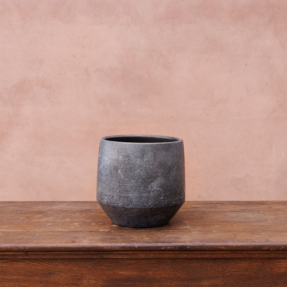 Ceramic textured plant pot - steel grey
