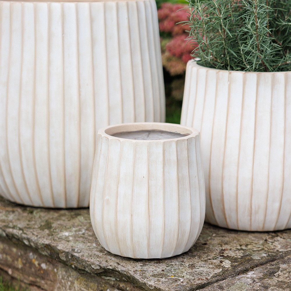 Set of three ribbed planters - antique cream