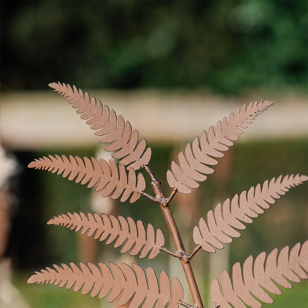 Rusted fern stake large