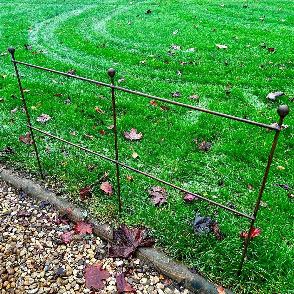 Shrub support trellis - rust