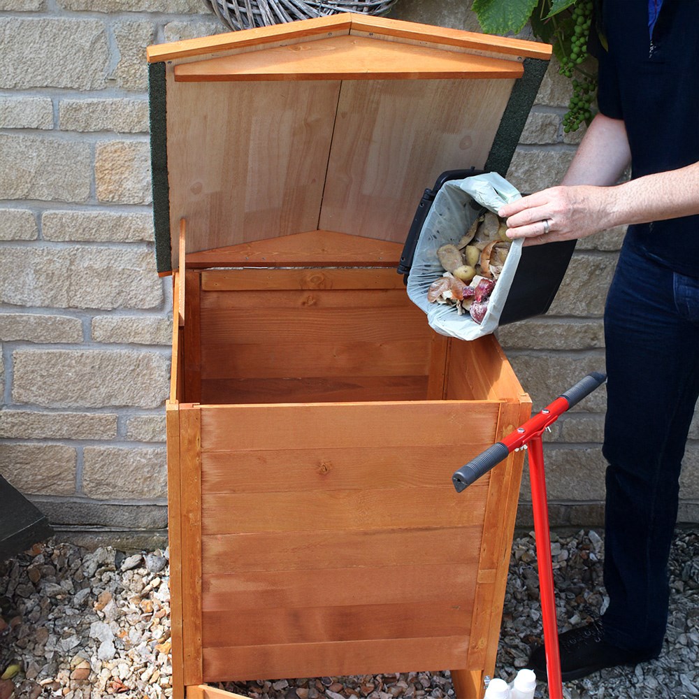 Beehive wooden composter