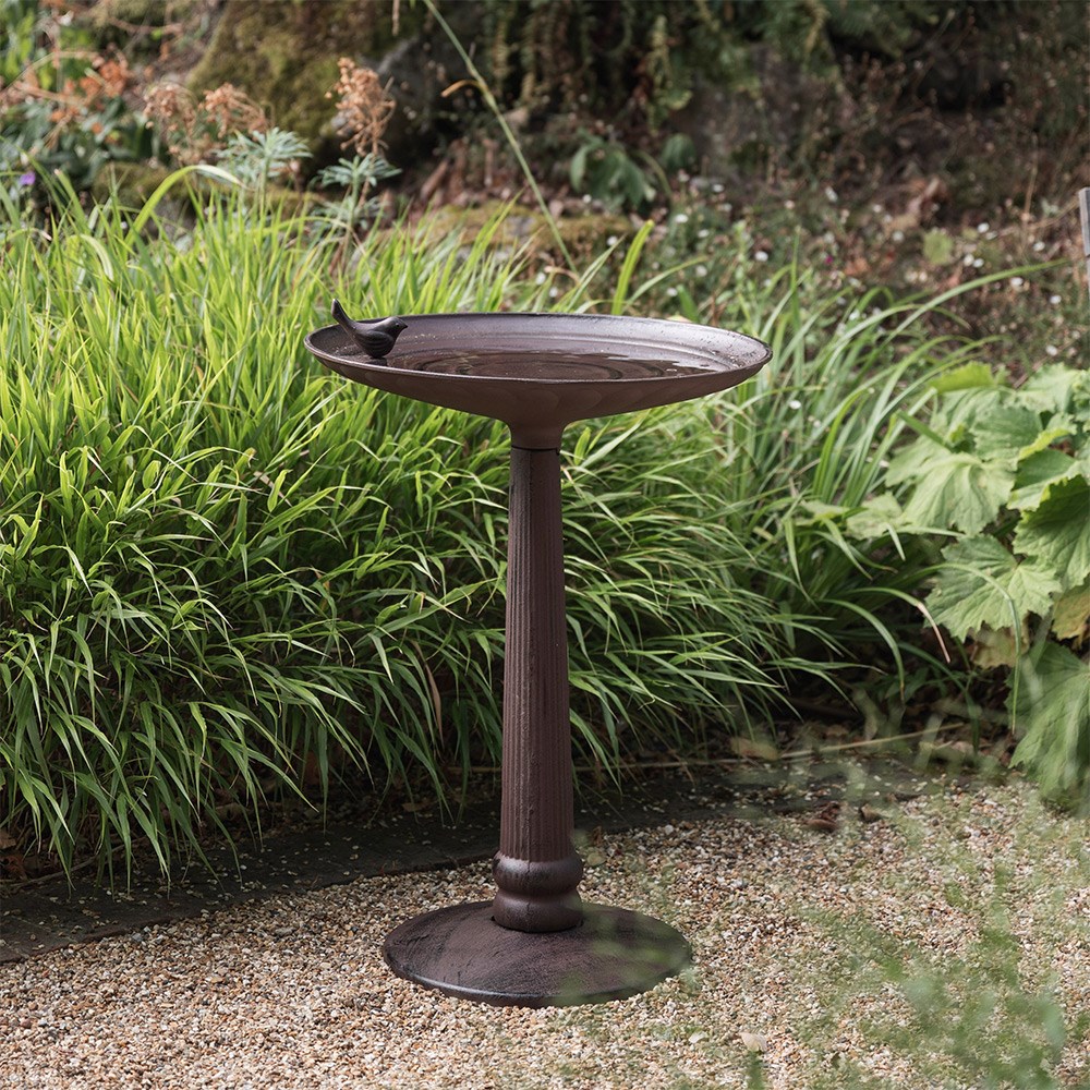 Cast iron extra large standing bird bath - rust