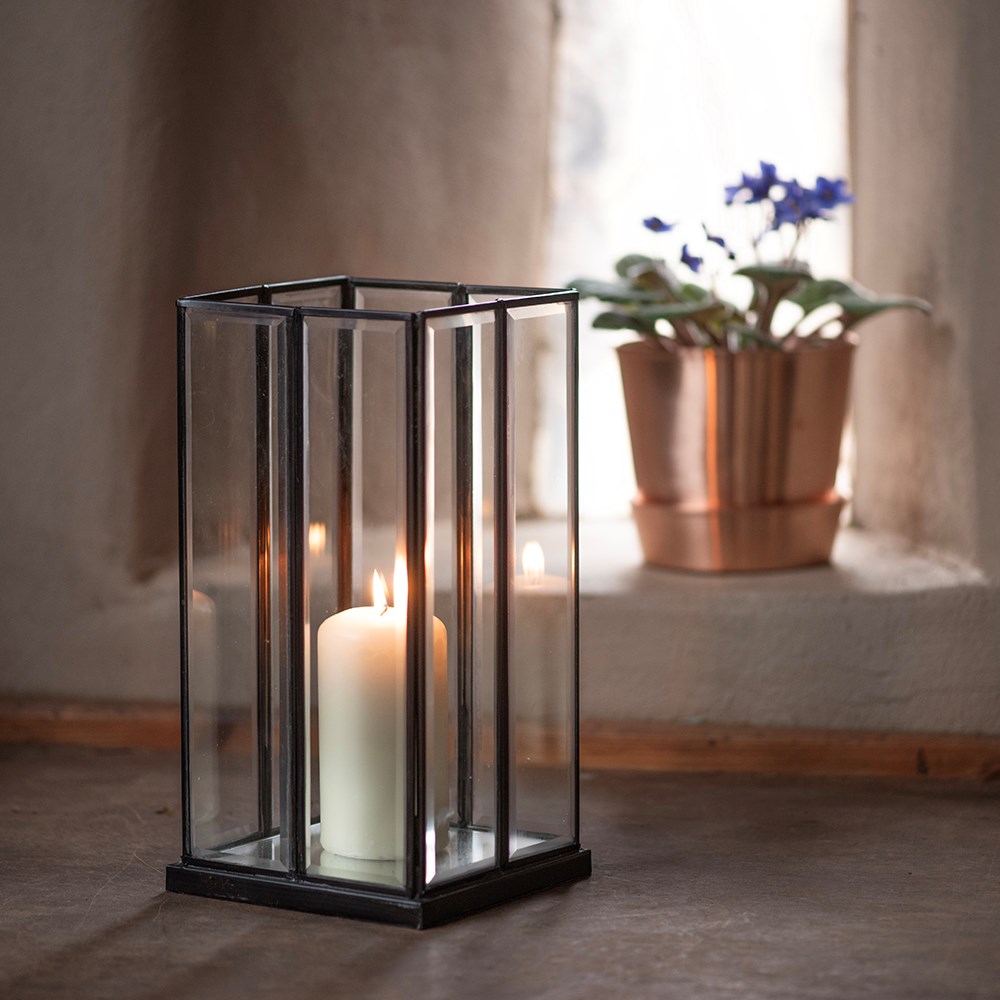 Bevelled glass candle holder