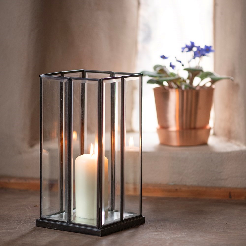 Bevelled glass candle holder