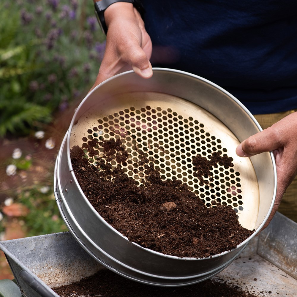 Honeycomb soil sieve - brass