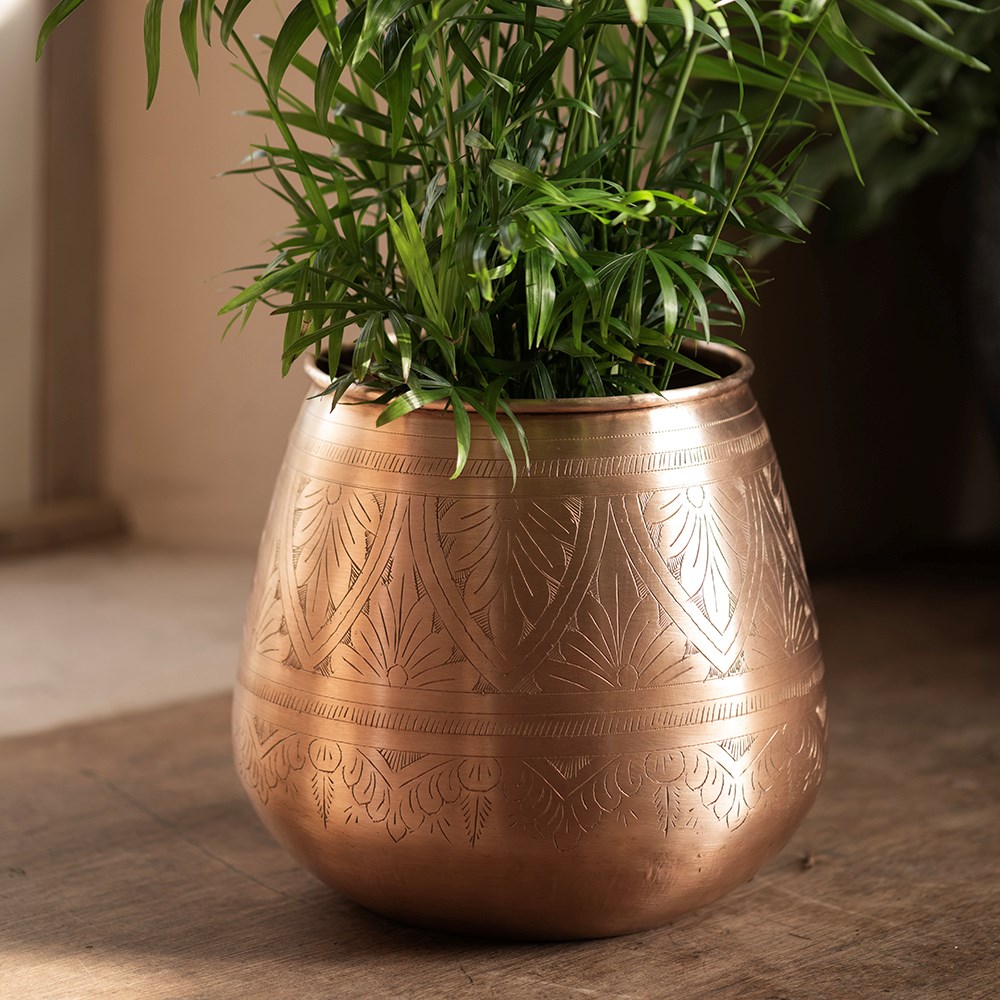 Traditionally etched copper pot - brushed