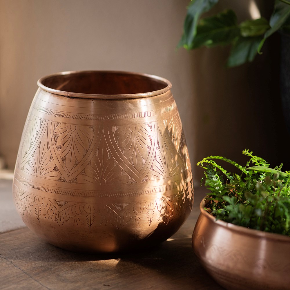 Traditionally etched copper pot - brushed