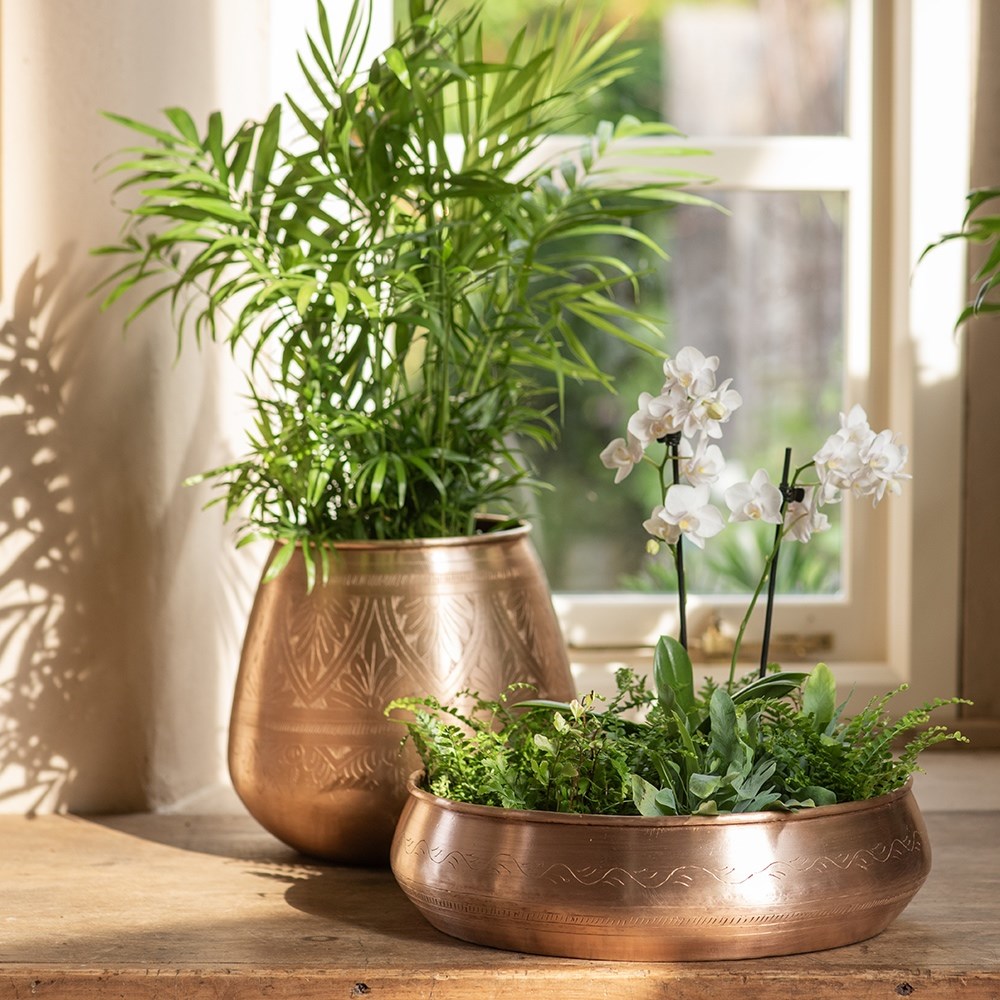Traditionally etched copper pot - brushed