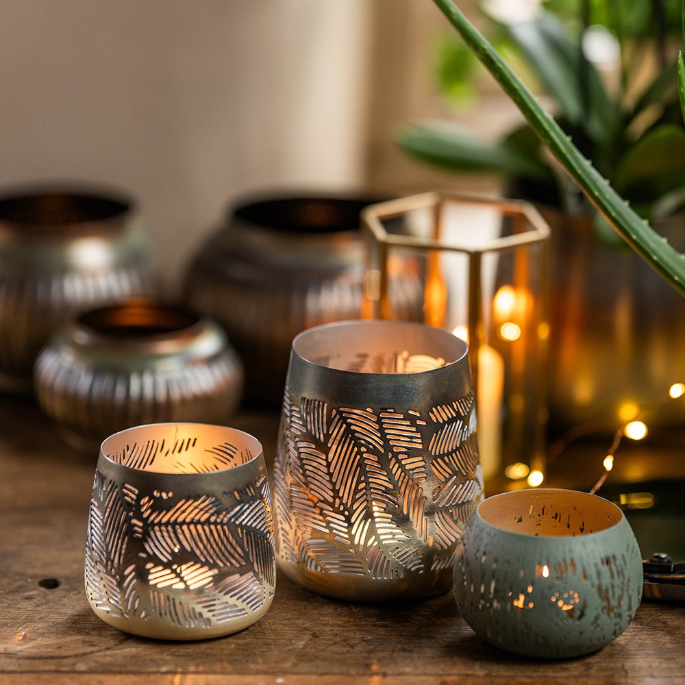 Leafy tealight holder - burnt silver