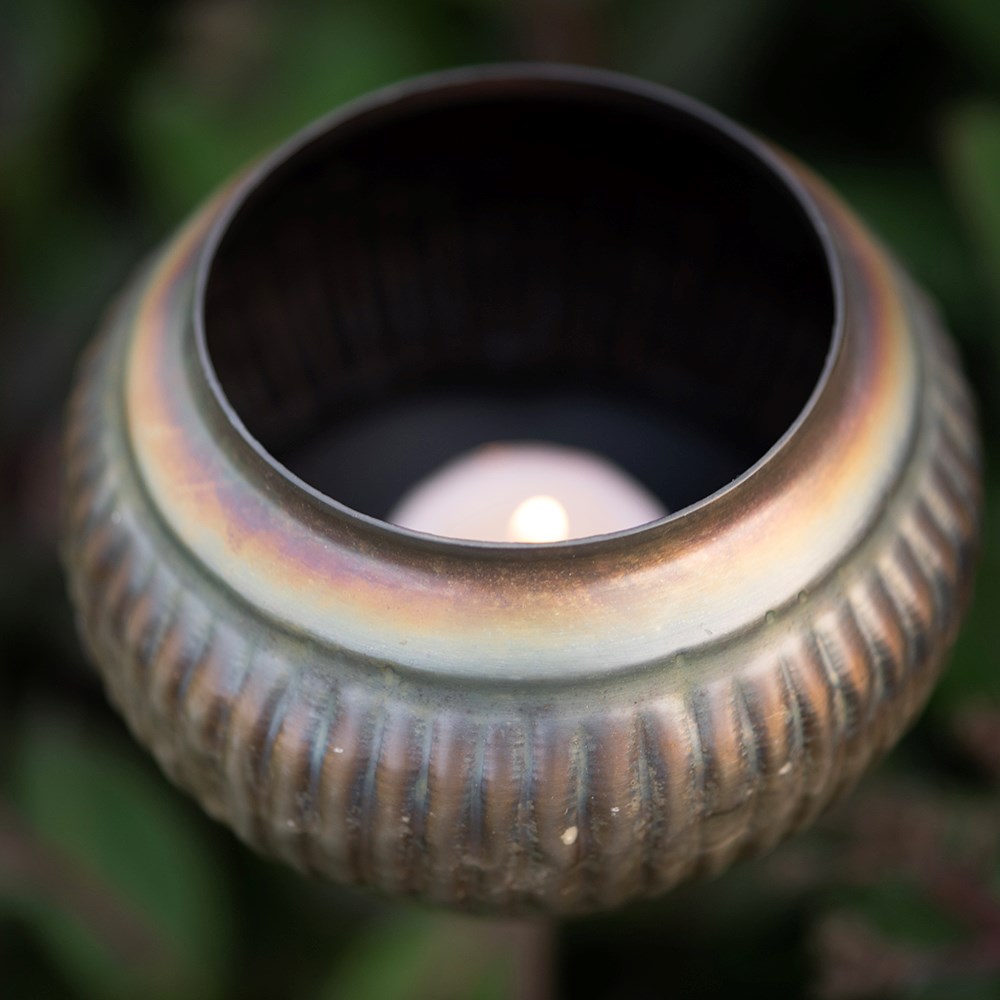 Burnt silver ribbed tealight holder stake 