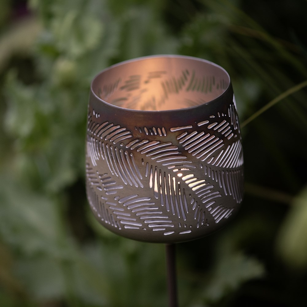Leafy tealight holder stake