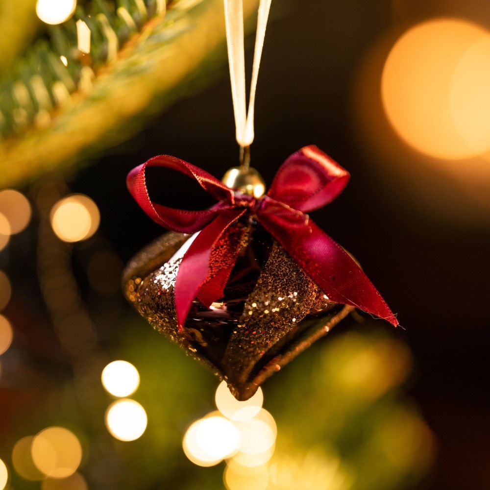 Burgundy glitter swirl bauble - diamond