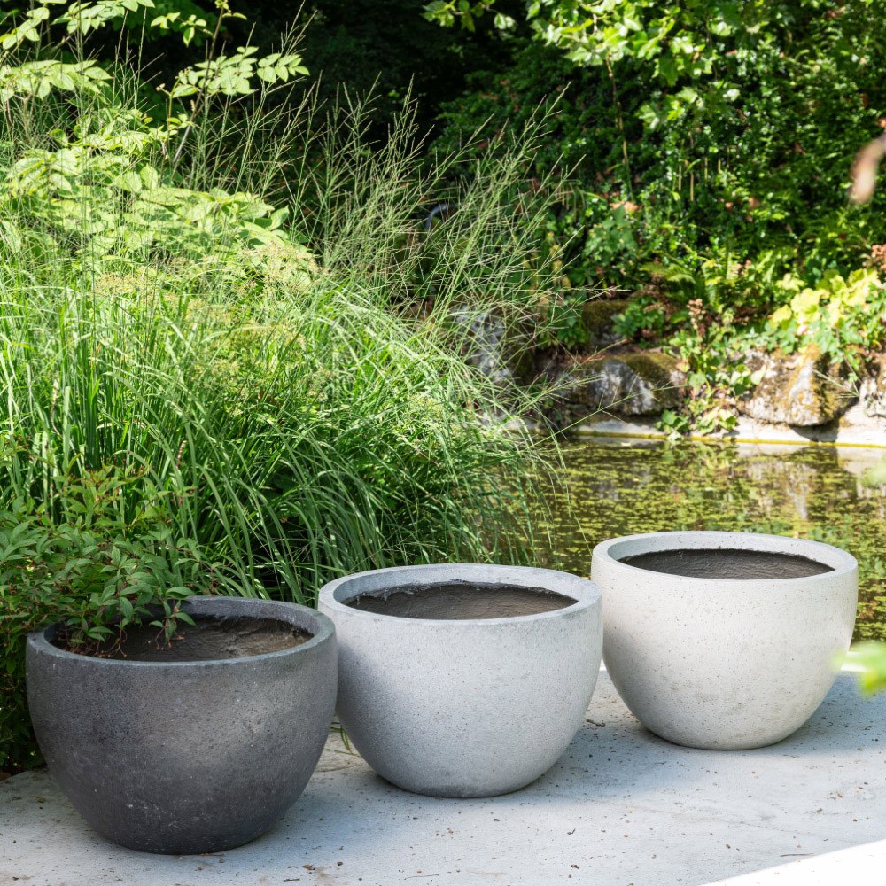 Large globe planter - cream