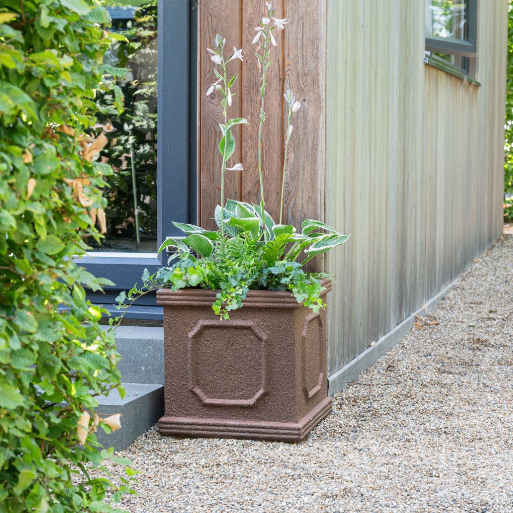 Textured cube planter - rust finish