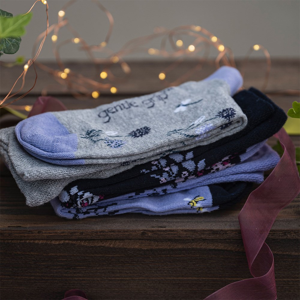 Women's 3 pair gentle grip socks - blue floral