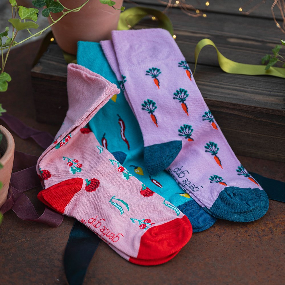 Women's 3 pair gentle grip socks - vegetables