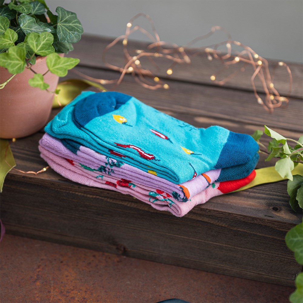 Women's 3 pair gentle grip socks - vegetables