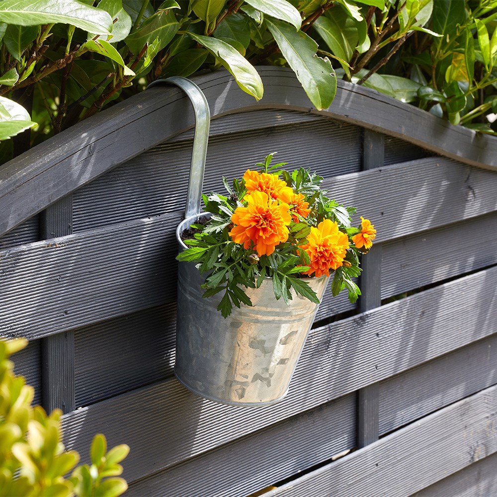 Hanging metal pot planter - galvanised