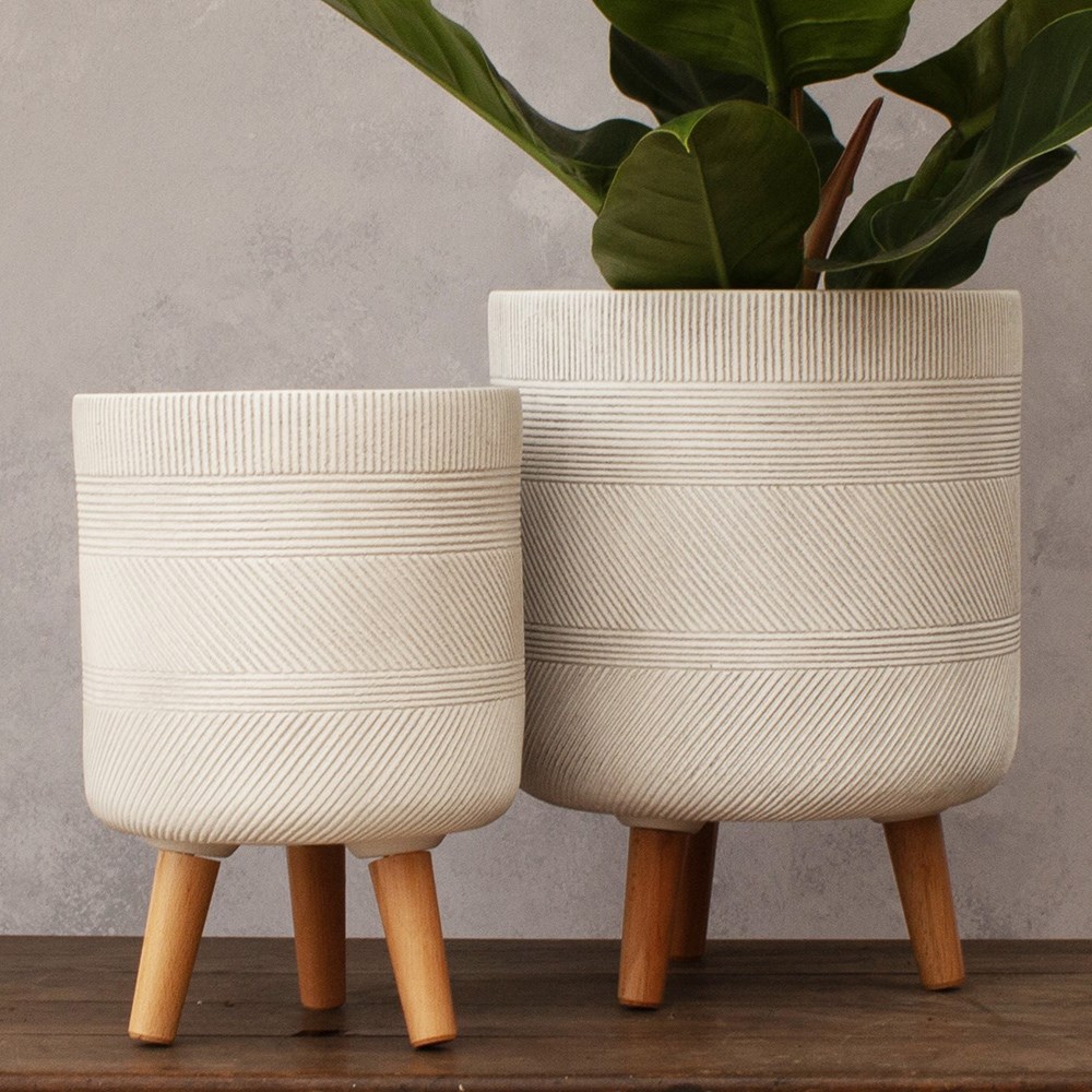 Embossed plant pot with legs set of 2 - off white