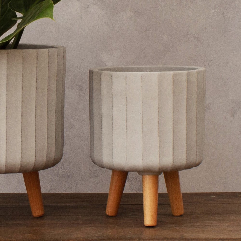 Vertical rib plant pot with legs set of 2 - off white
