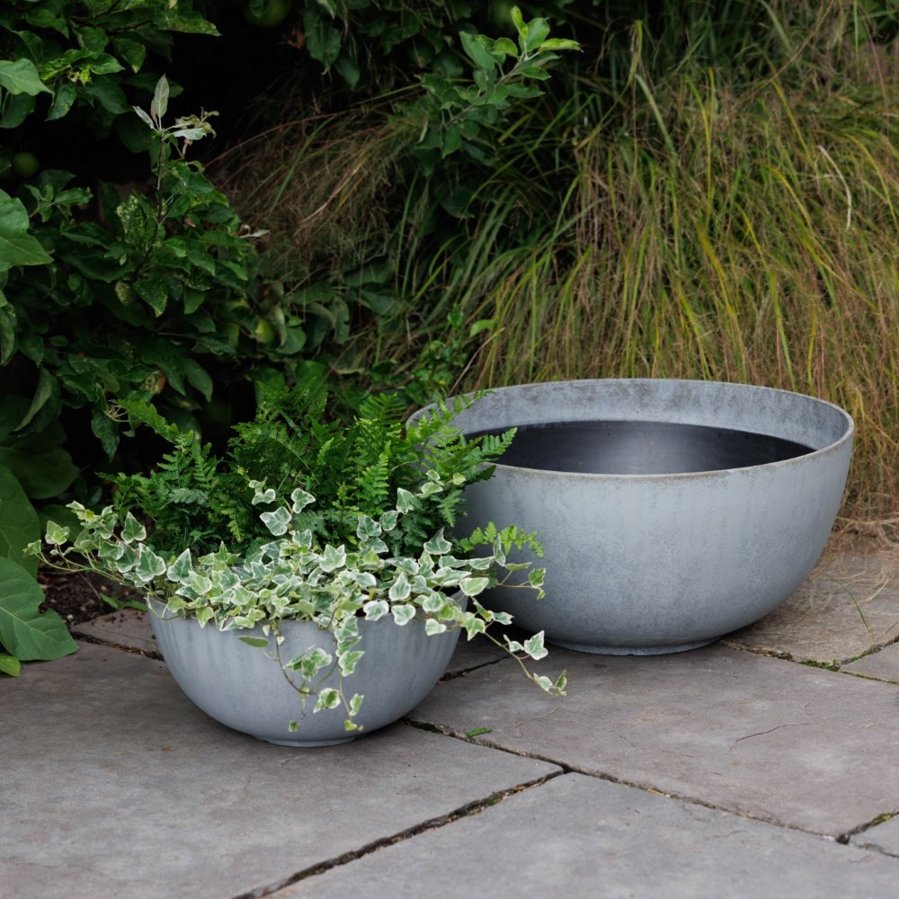 Stone effect bowl planter