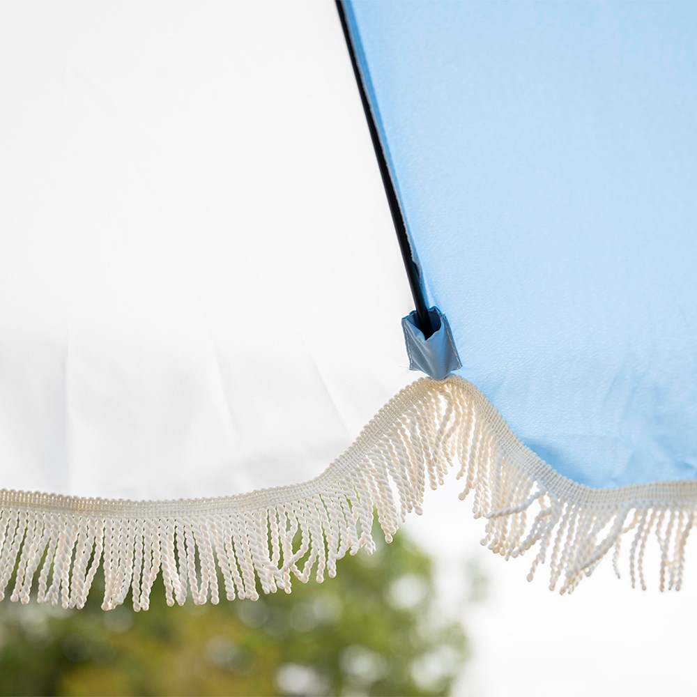 Tassel trim parasol - blue and white