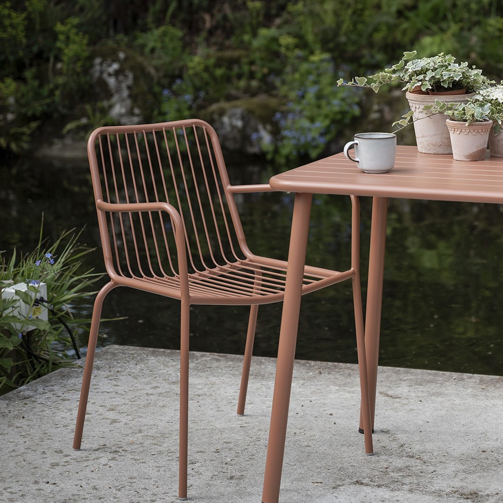 Terracotta metal bistro set