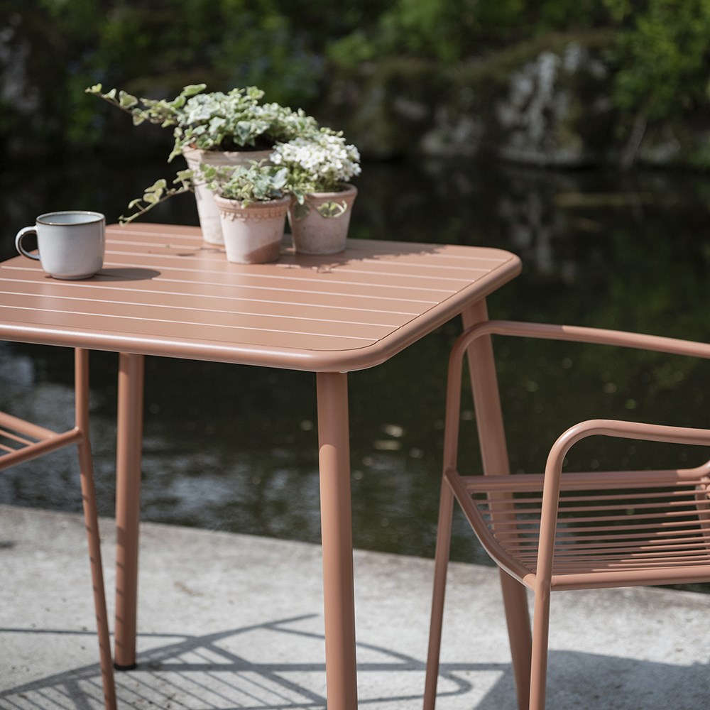 Terracotta metal bistro set