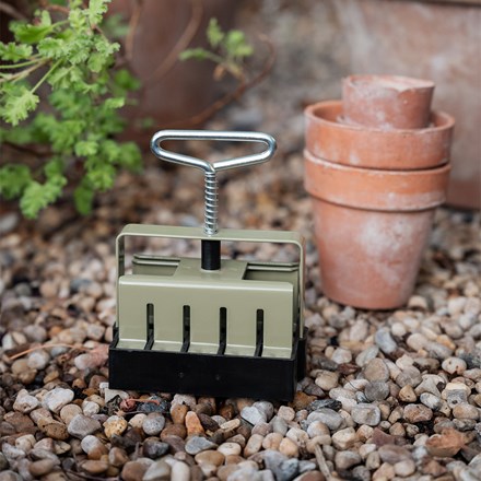 Soil blocker hand tool micro 20 - seedlings