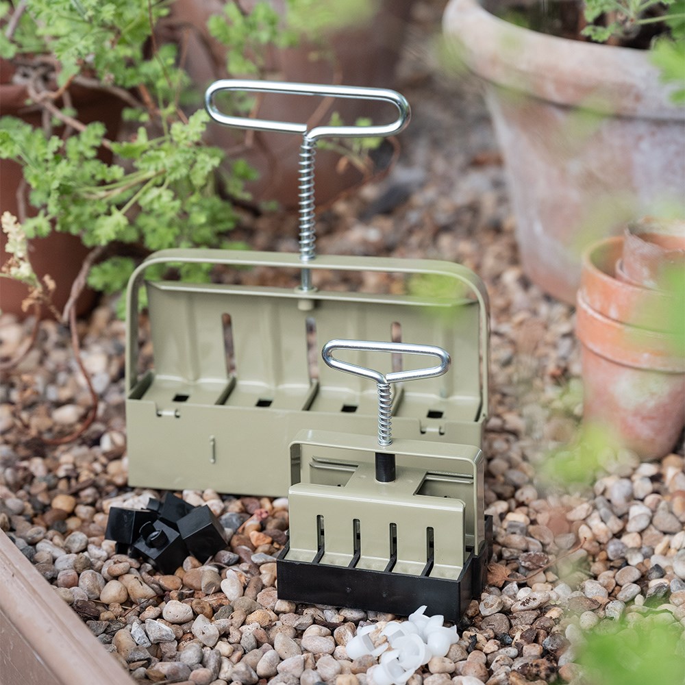 Soil blocker hand tool micro 20 - seedlings