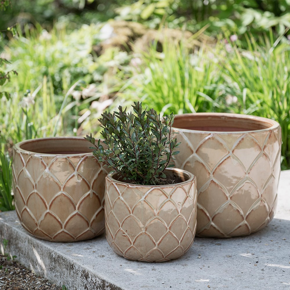 Leaf glazed terracotta pot - ochre