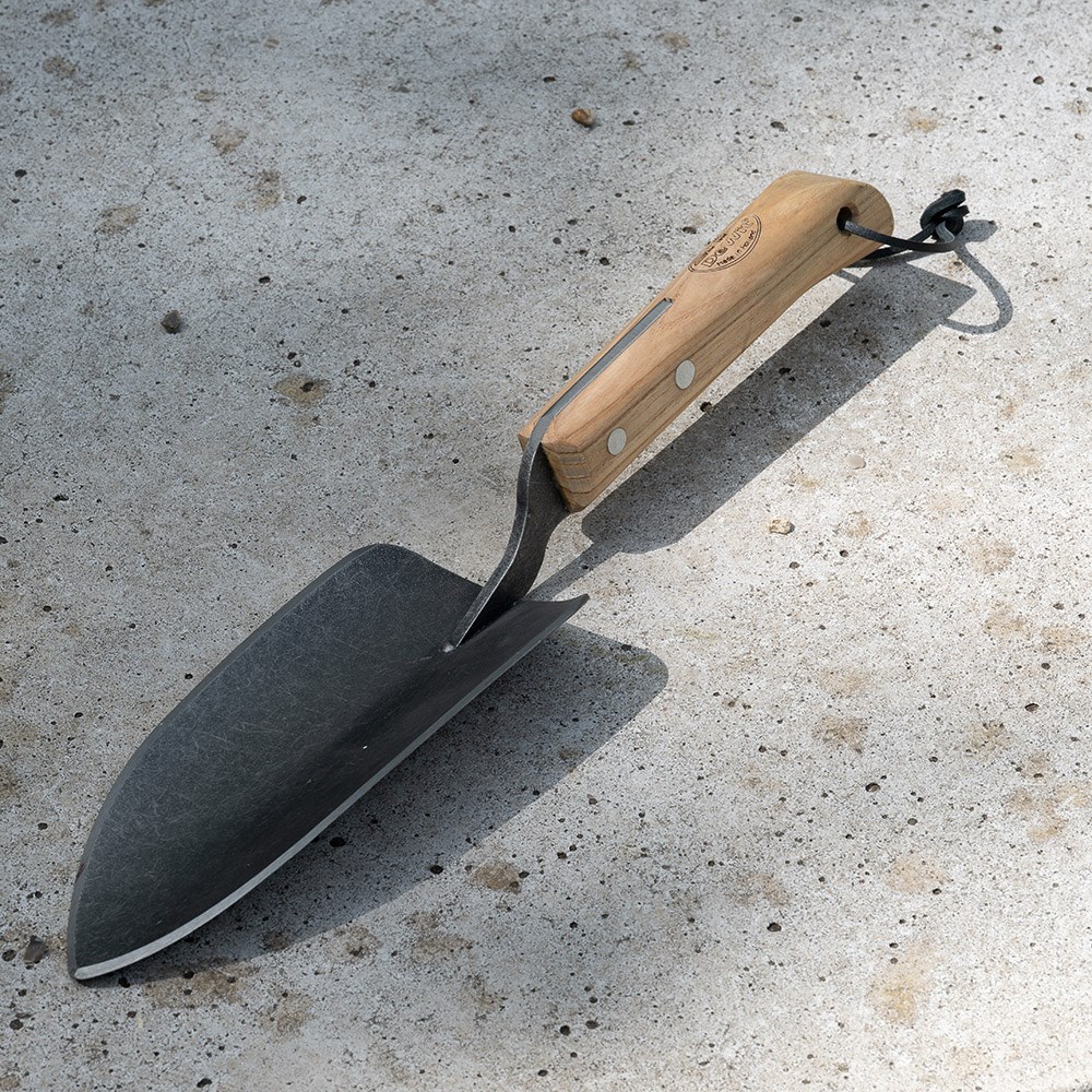 DeWit extra large digging & planting trowel