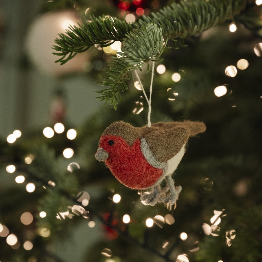 Felt hanging robin