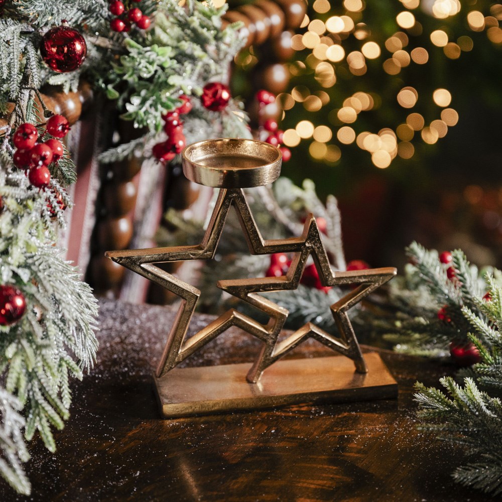 Gold star candle holder