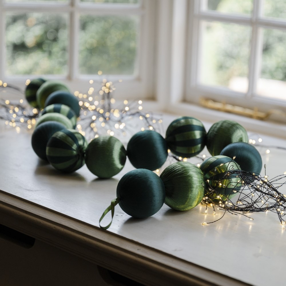 Green stripe bauble garland