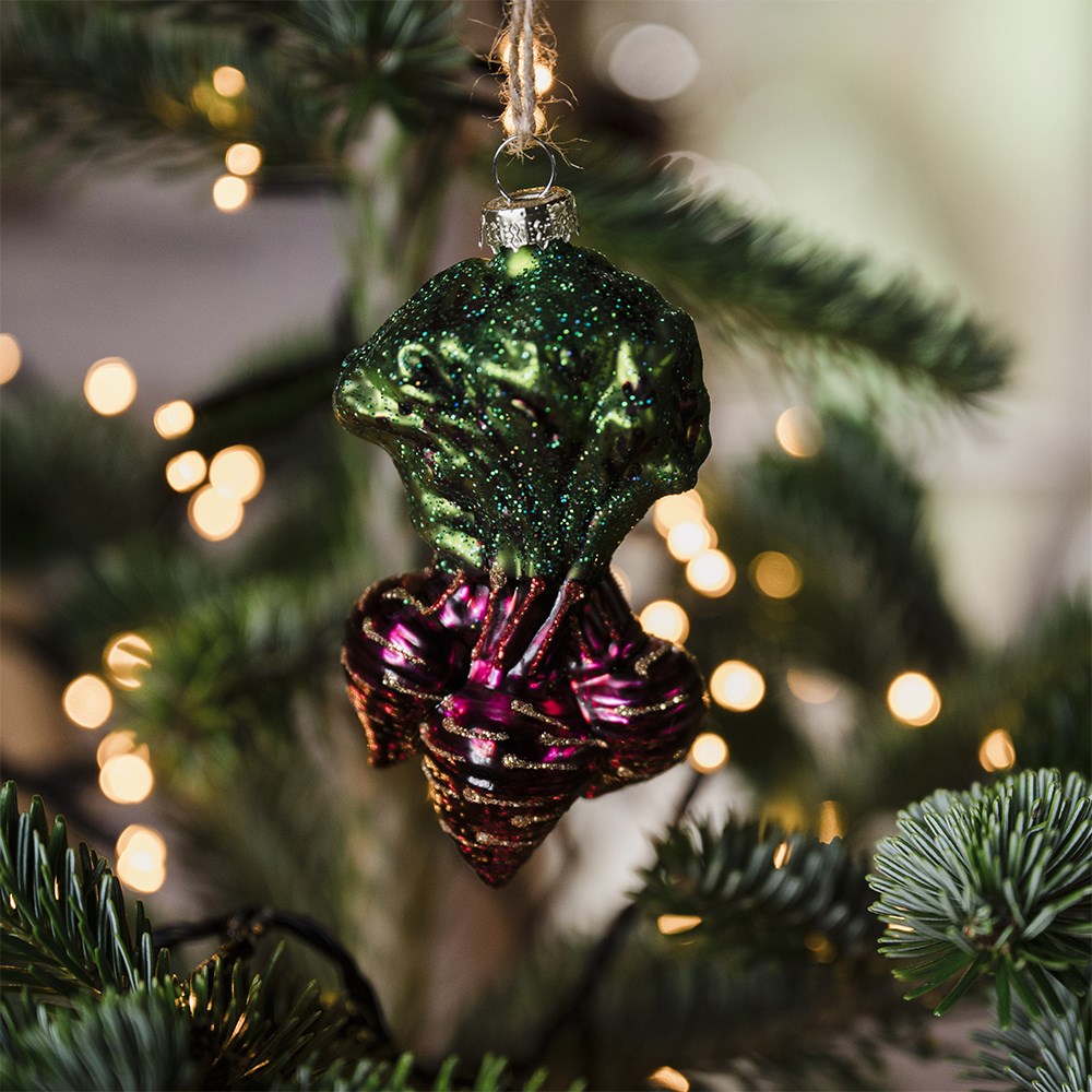 Glass beetroot decoration