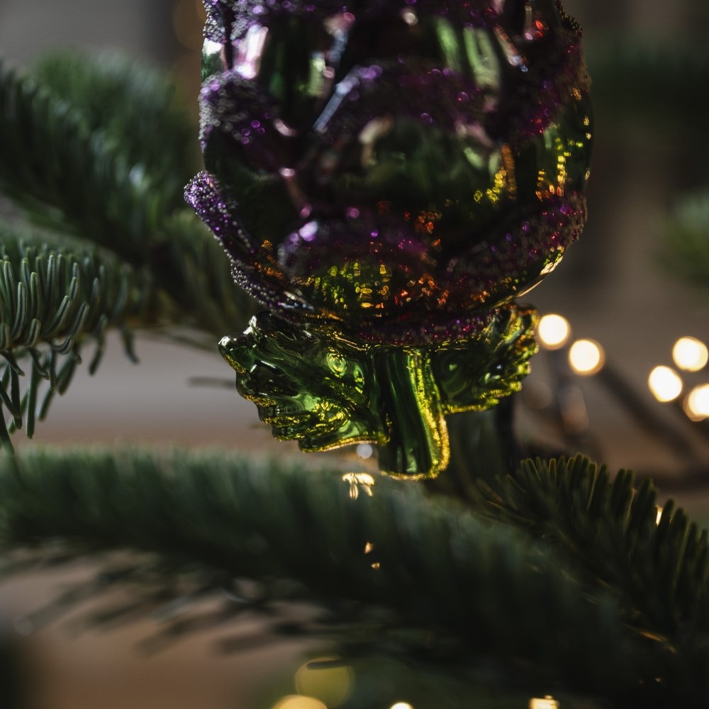 Glass artichoke decoration