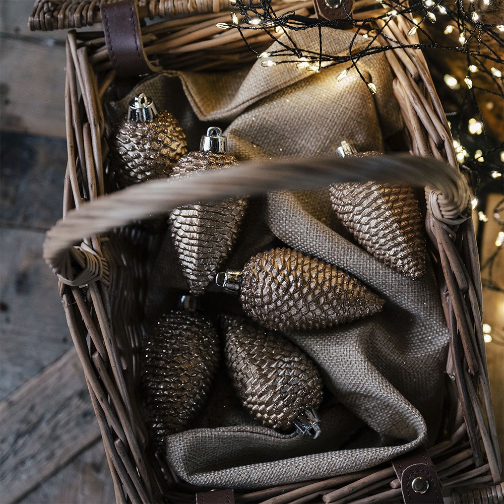 Six amber pinecones