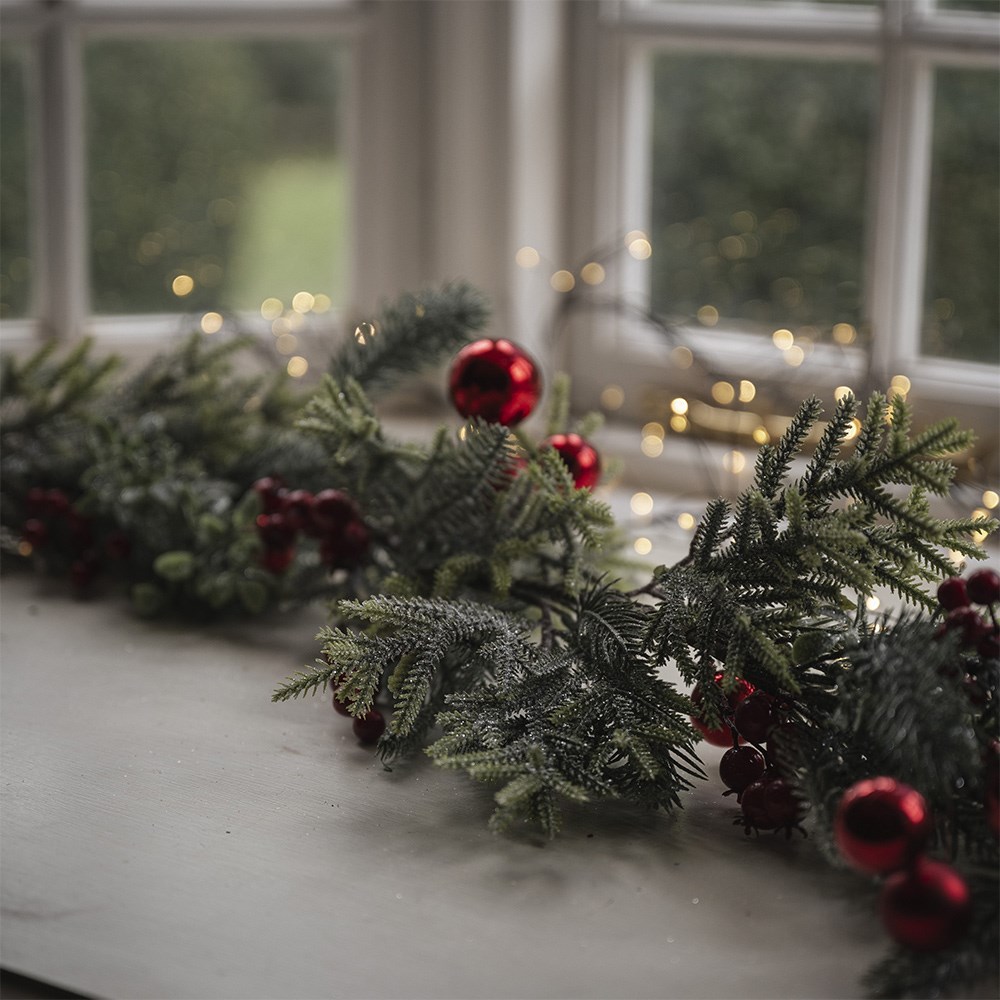 Bauble decorated garland