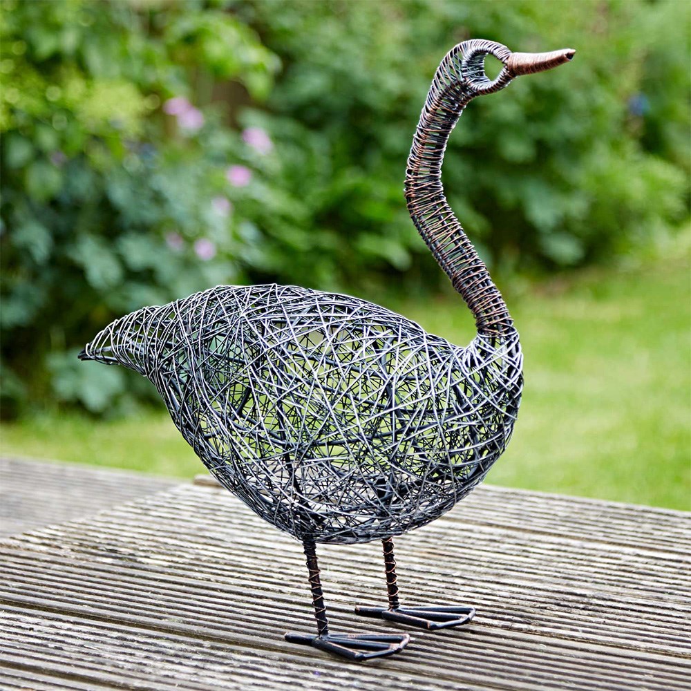 Standing duck wire ornament