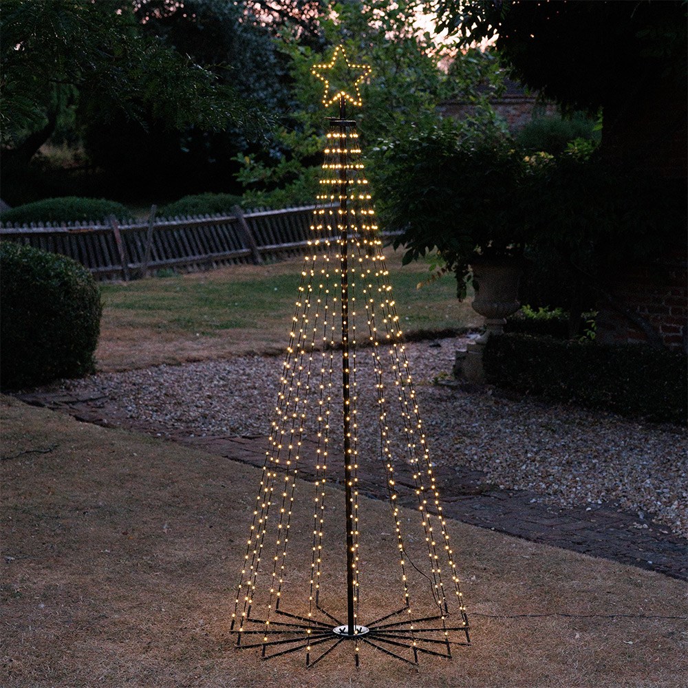 Outdoor light up tree